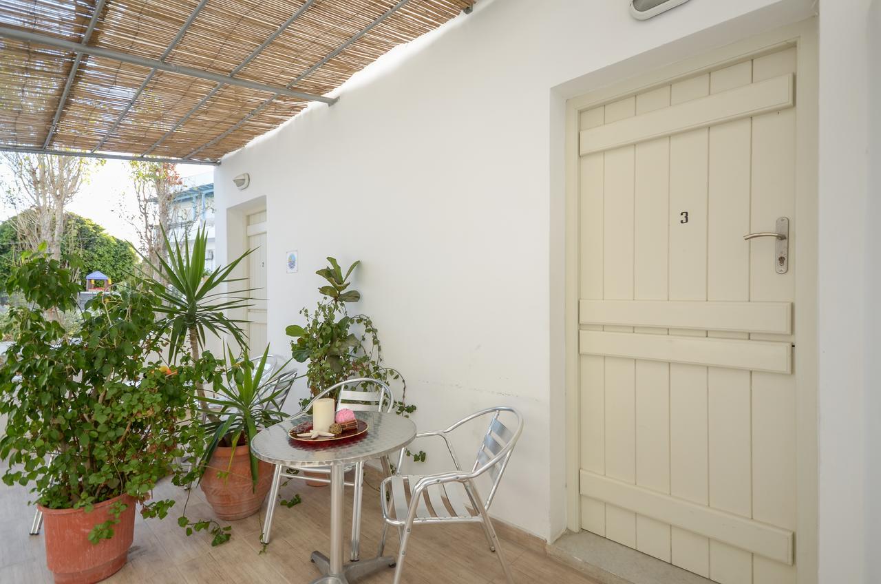 Depis Suites Naxos City Exterior foto