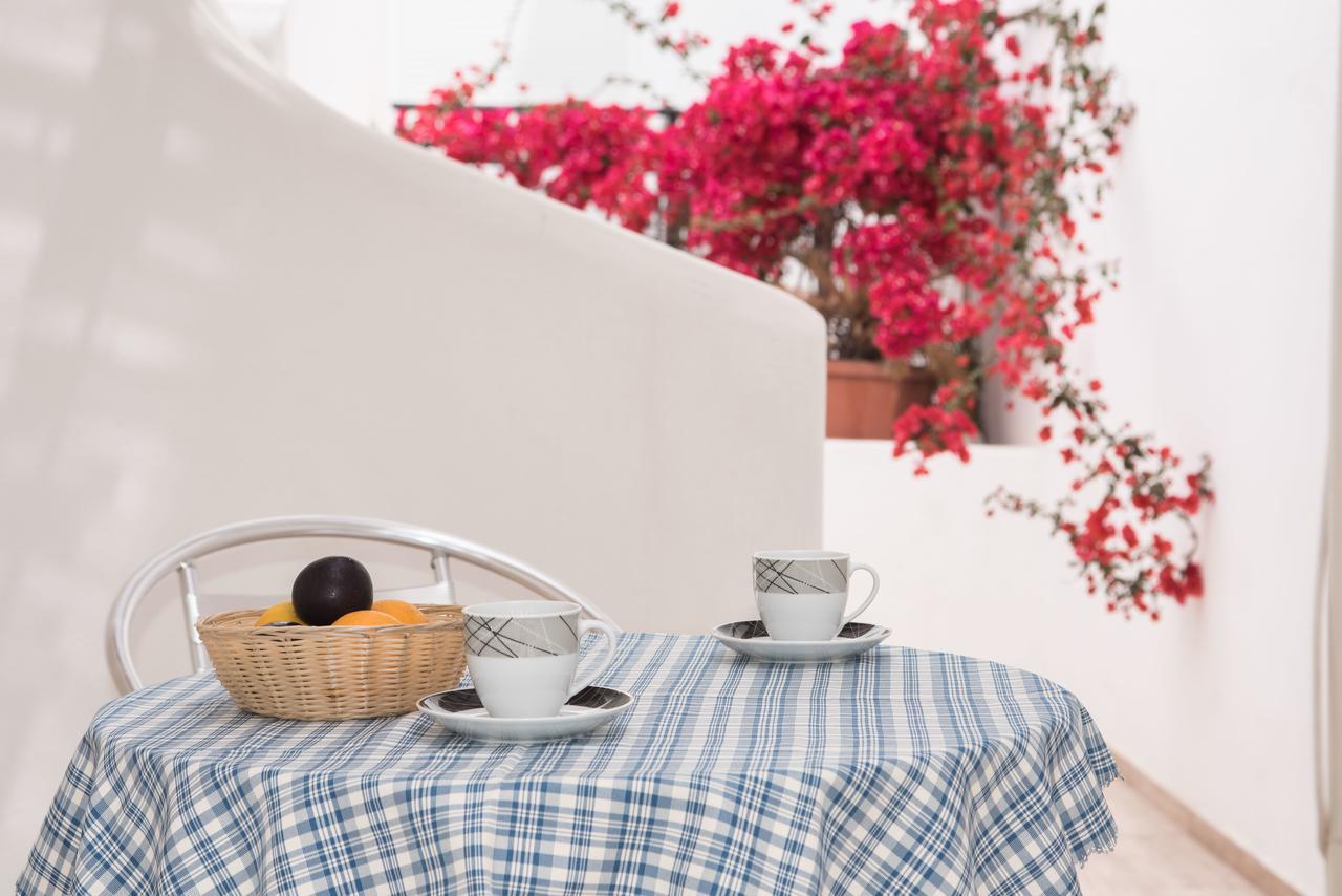 Depis Suites Naxos City Exterior foto
